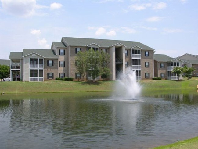 Prattville at Highland Lakes Apartments