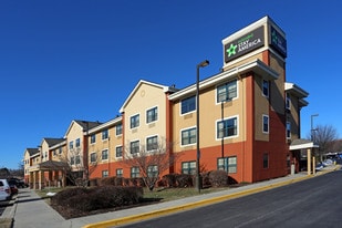 Furnished Studio – Frederick - Westview Dr.