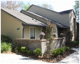 The Laurels Apartments