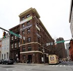 The Wentworth 311 Cathedral Apartments