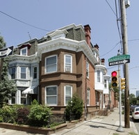 2201 Bainbridge St Apartments