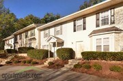 Oakgrove and Oaknoll Townhomes Apartments