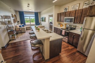 U32 Apartments