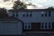 1546 Oakwood Ave Highland Park IL Apartments