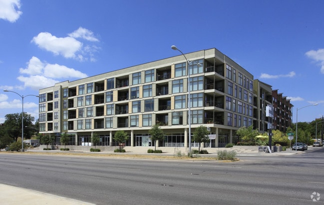 COLE Apartments