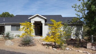 3 Bedroom Single-Family Home for Rent $1795