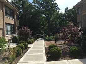 1942 Linden Ave Highland Park IL Apartments