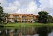 Reflections of Boca Del Mar Apartamentos