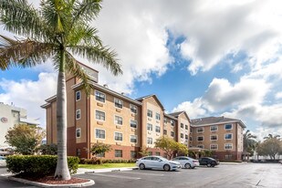 Furnished Studio – Miami - Airport - Doral... Apartments