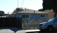1334 Mastic St Apartments