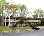 Stone Park Presidential Apartments