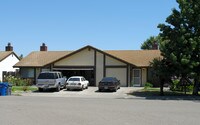 209 Stokes Ct Apartments