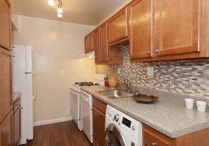Shelter Cove Apartments