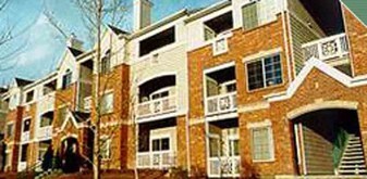 Pinnacle Highland Apartamentos