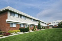 Buttonwood Apartments