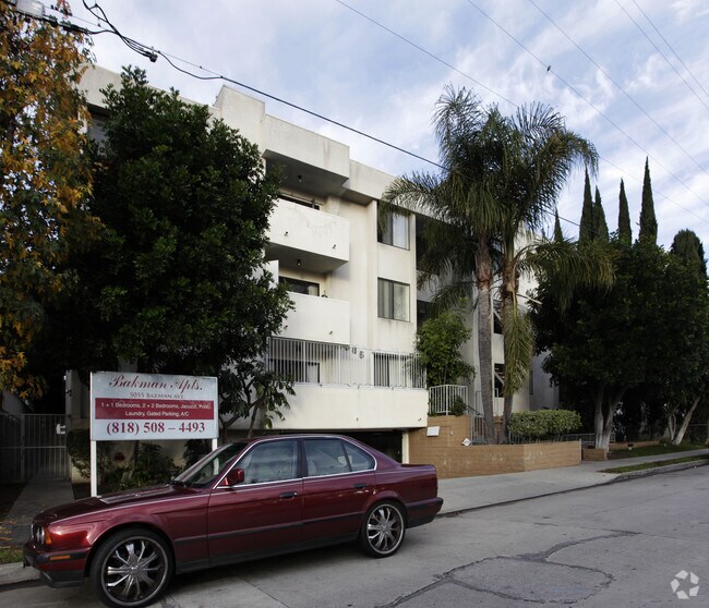 Bakman Apartments Rentals North Hollywood, CA