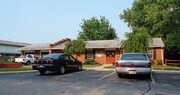 Brentwood Square Apartments