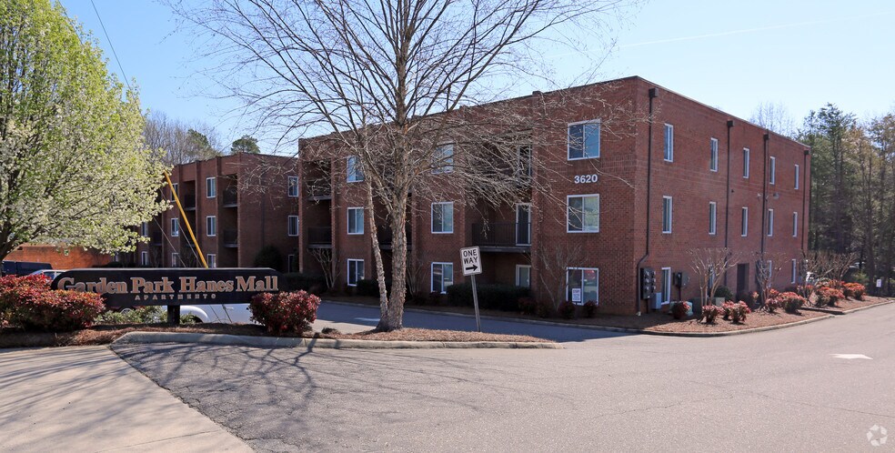 Garden Park Hanes Mall Apartments Garden Park Hanes Mall Apartments