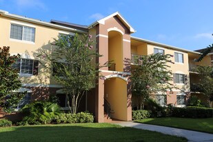 ARIUM Falcon Pines Apartments