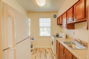 Green Acres Apartments