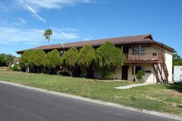 318 Arricola Ave Apartments