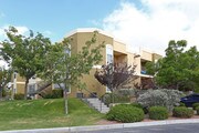 Cuestas Apartments