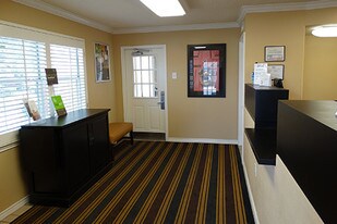 Furnished Studio – Fort Worth - Medical Ce... Apartments