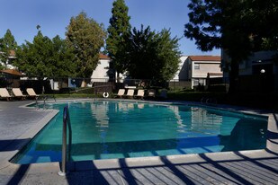 Windwood Apartments
