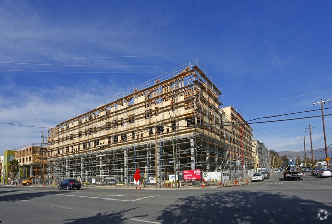 LINQ Apartment Homes