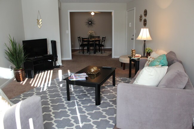 Saddle River Apartments
