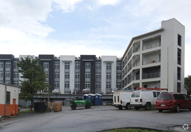 841 Memorial Apartments