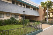 4215 Vineland Ave Los Angeles CA Apartments