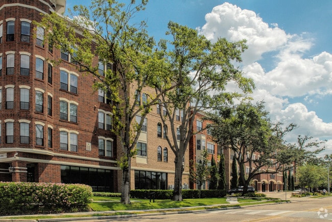 Fairmont on San Felipe Apartments
