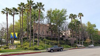 Summit at Warner Center Apartments
