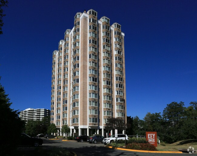 Key Towers Apartments
