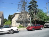 956 6th St Apartments