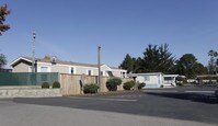 Leisure Lake Mobile Home Park Apartments