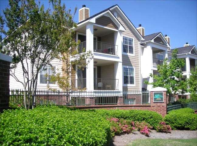 Plantation Park At Ballantyne Apartments
