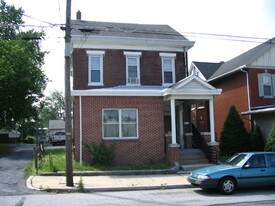148 E High St Elizabethtown PA Apartments