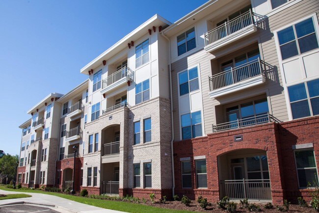 The Franklin at Crossroads Apartments