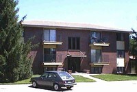 440 Moffitt St Apartments