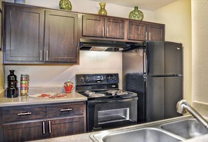 Avana Grogan`s Mill Apartments
