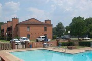 River Oaks Apartments