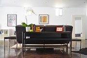 8421 Clinton Ave West Hollywood CA Apartments