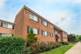 The Fields of Leesburg Apartments