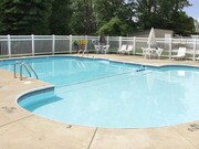 Cherry Hill Club Apartments