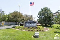 Andover Crossing Apartments