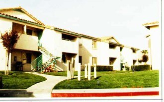 Oasis Springs Apartments