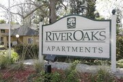 River Oaks Apartments