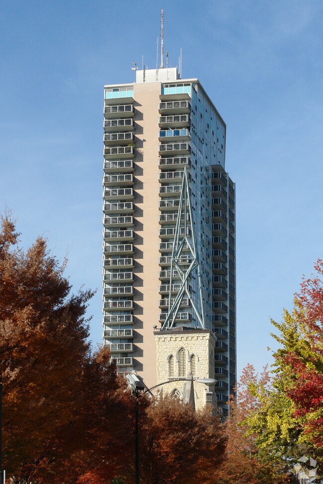 800 Tower City Apartments